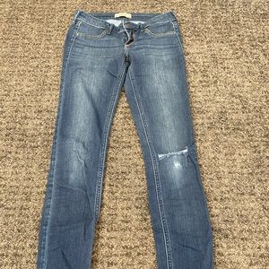 Hollister jeans